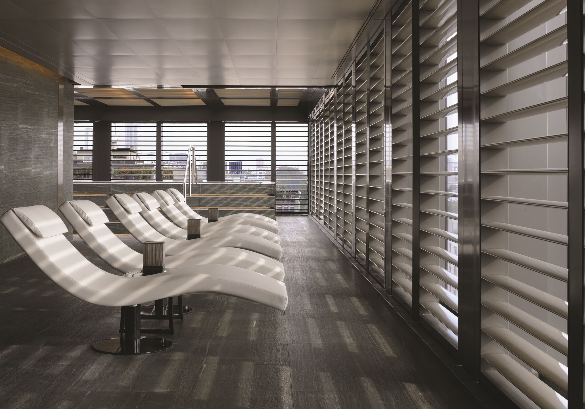 아르마니 호텔 밀라노 수영장